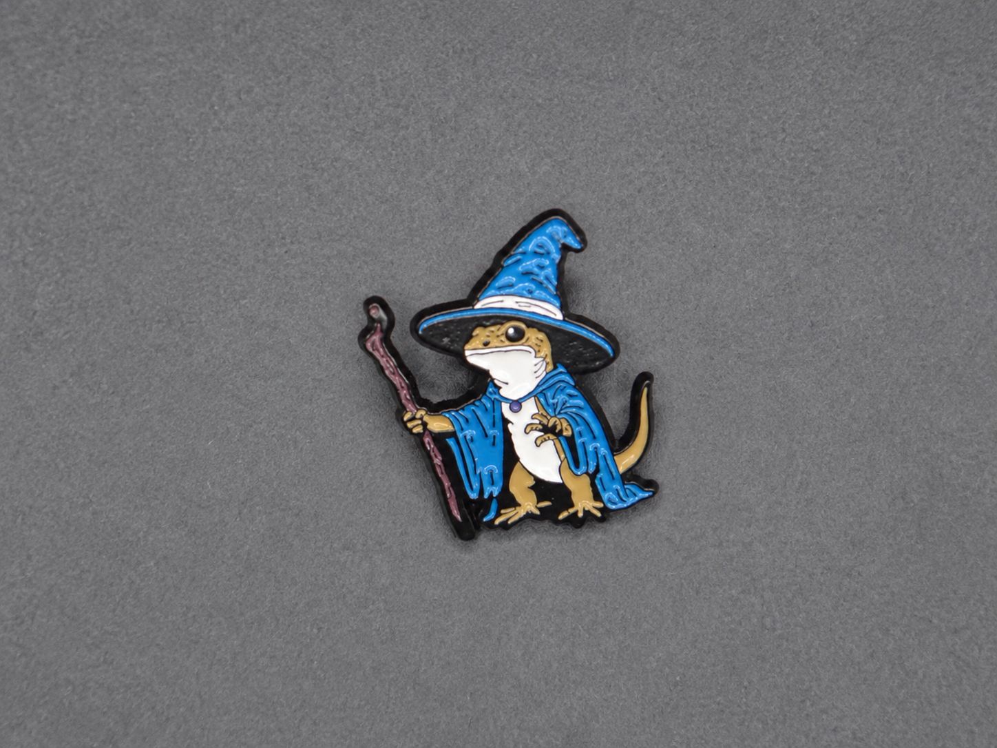 Pins Lézard Mage