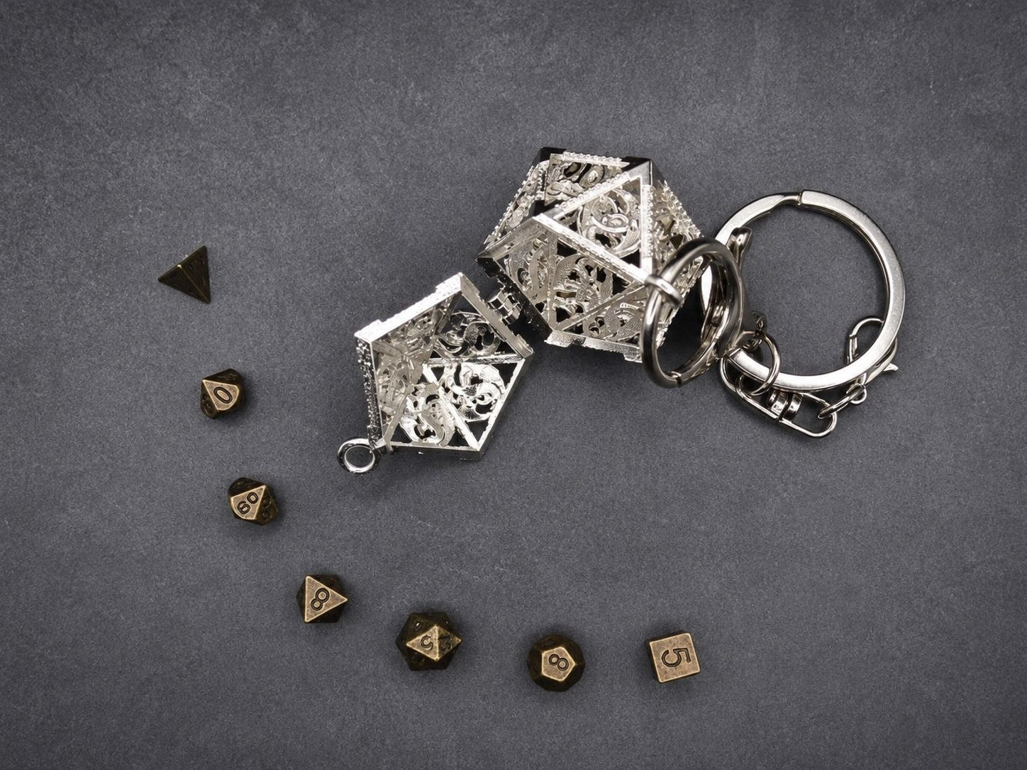 Porte-Clés D20 — Mini Dés Polyhédraux